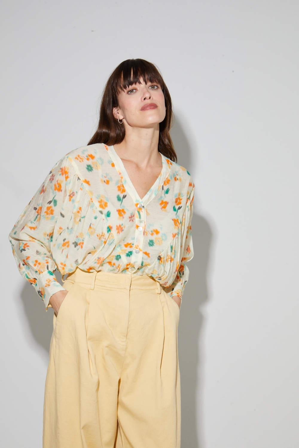 Elyse-blouse met Isabel-print Capucine, gemaakt in Italië