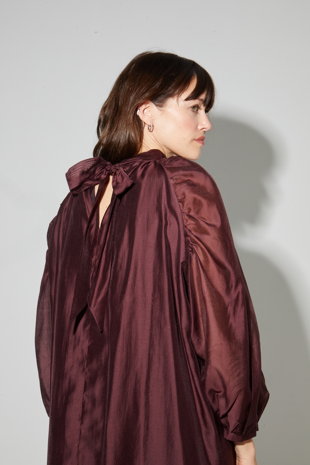 Ilona-jurk in chocoladebruin, gemaakt in Italië
