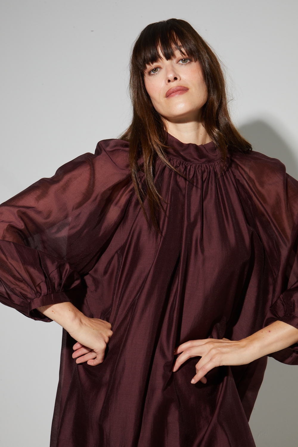 Ilona-jurk in chocoladebruin, gemaakt in Italië