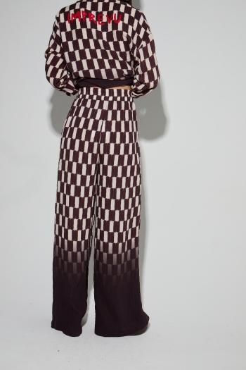 Charlie-broek met chocoladebruine chiaroscuro-print, gemaakt in Italië