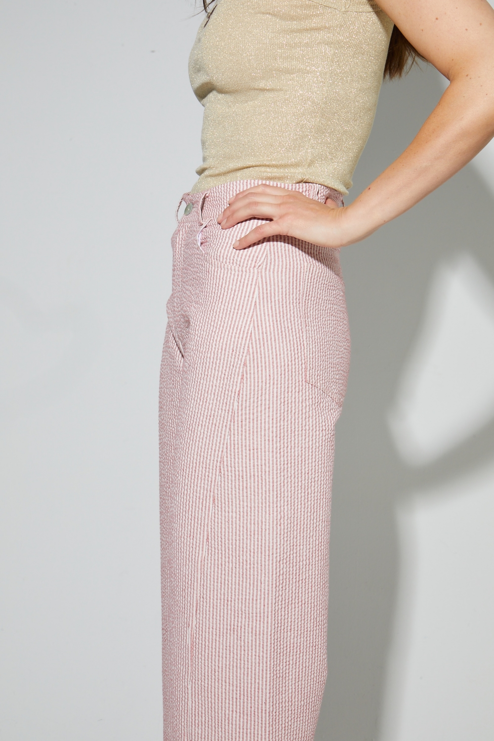 Pantalon Malou, rayures gaufrées rouge fabriqué en Italie
