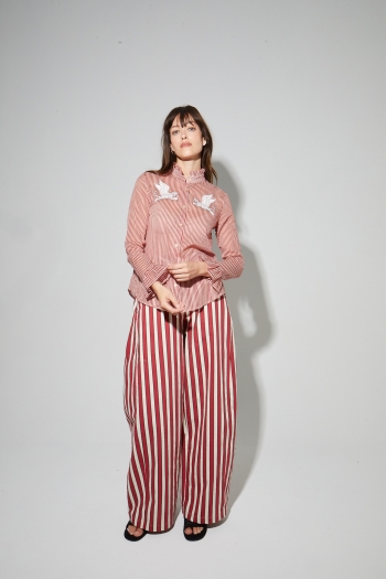 Chemise Iris voile de coton rayures rouges fabriquée en Italie