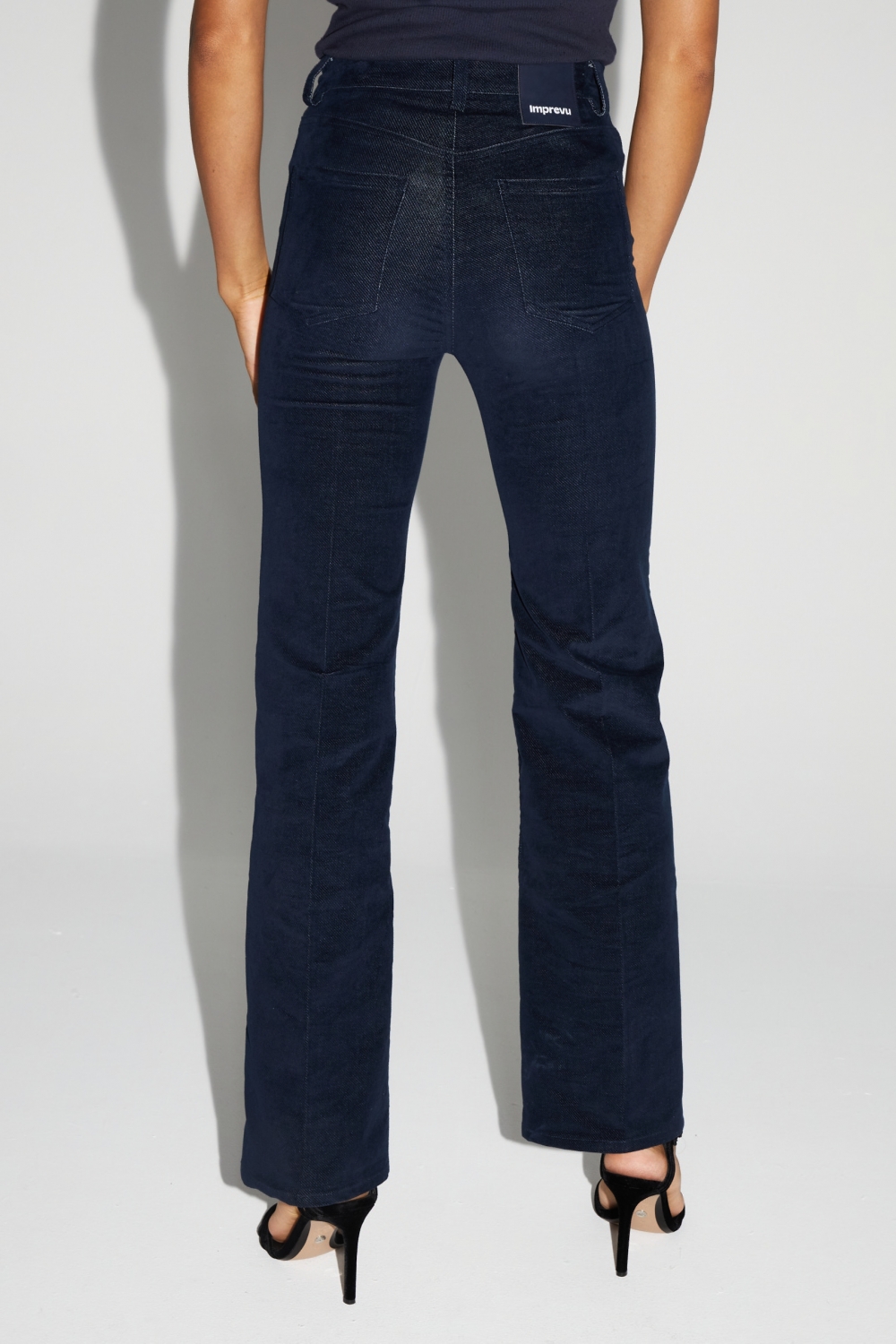 Denim Stevie Flare Velvet Navy fabriqué au Portugal