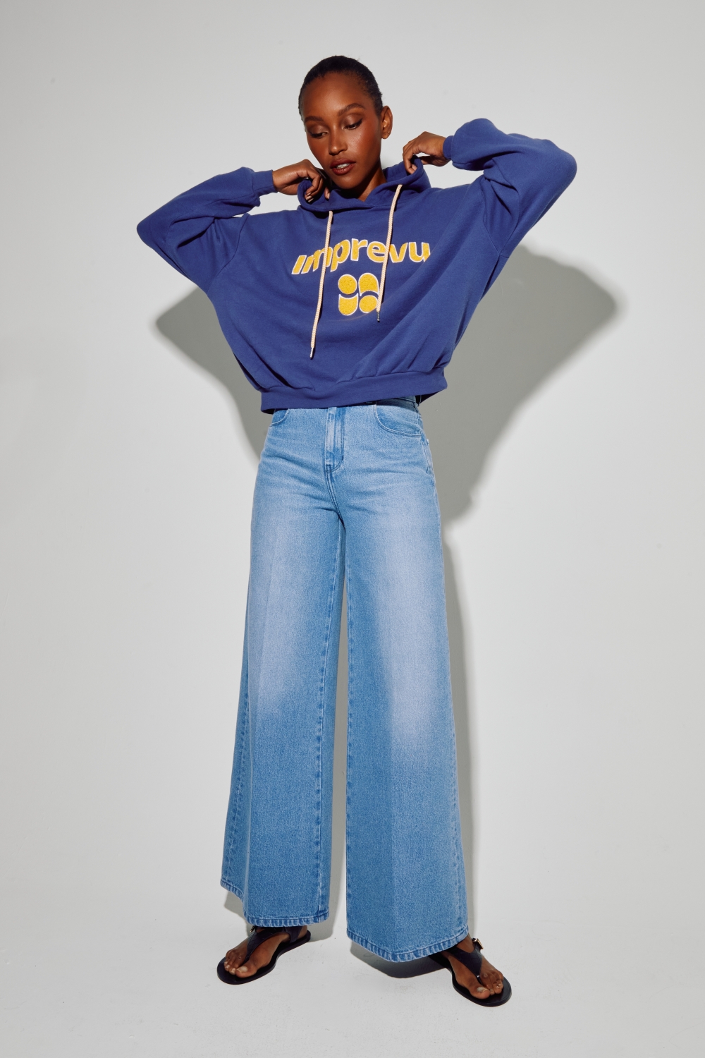Kira College Navy sweatshirt, gemaakt in Portugal