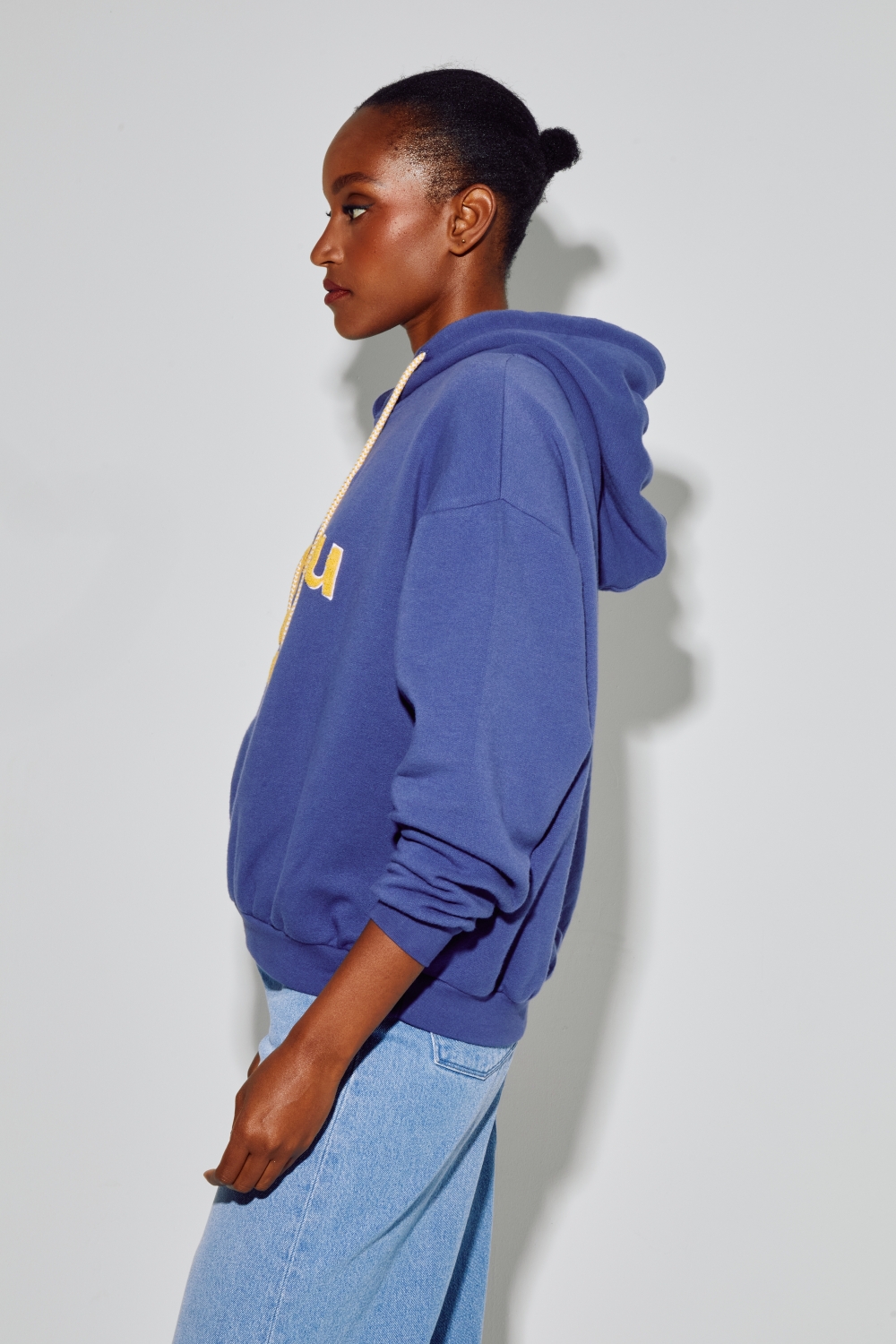 Kira College Navy sweatshirt, gemaakt in Portugal