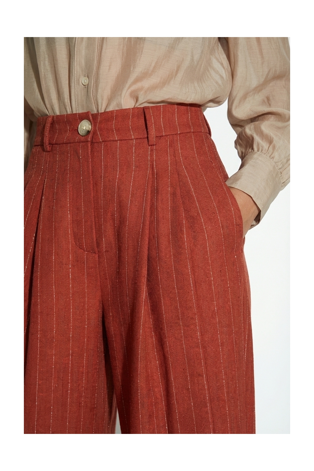 Astrid Goccoa Story red-colored pants made in Italy