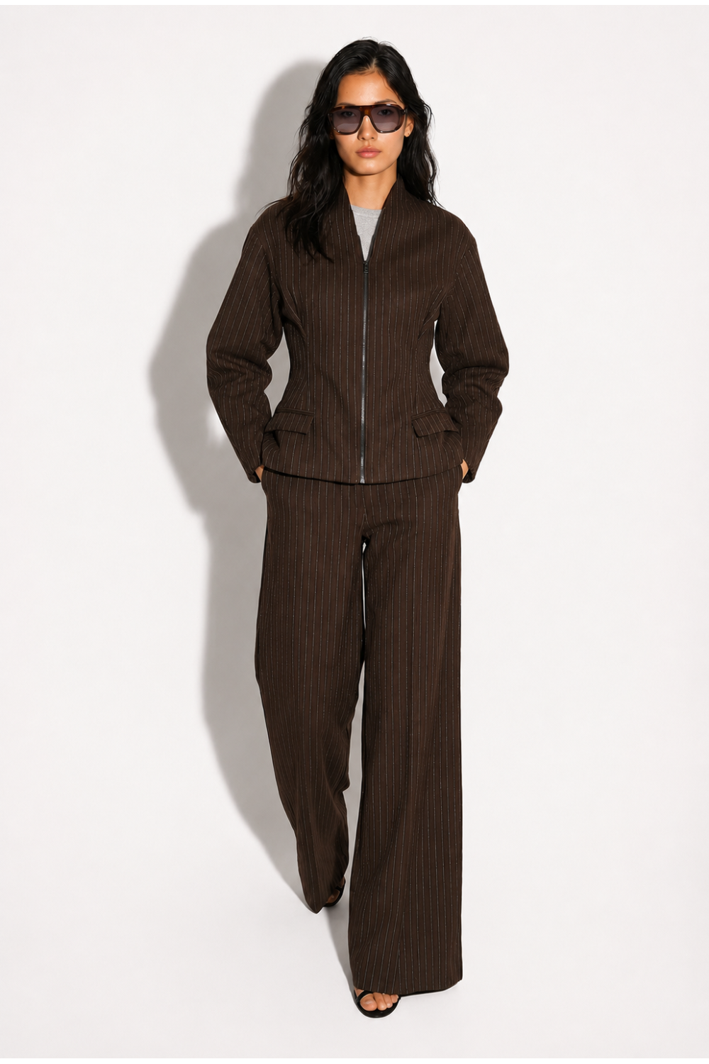 Pantalon Charlie Maura Chocolat fabriqué en Italie.