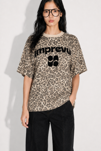 T-shirt Colette met luipaardprint, gemaakt in Portugal