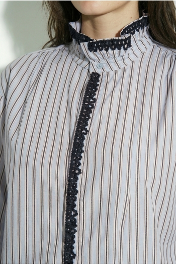Chemise Malia Rayures et broderie en velours light blue fabriqué en Italie