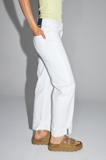 Le Denim Kate straight white fabriqué au Portugal